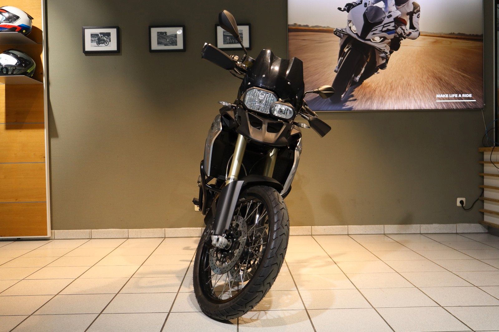 Fahrzeugabbildung BMW F800GS nur 2848km mit Seitenkoffer