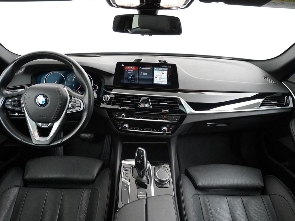 BMW 540 5-serie 540i xDrive High Executive Schiebeda