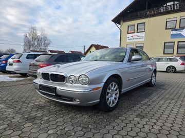 Jaguar XJ6 - 1