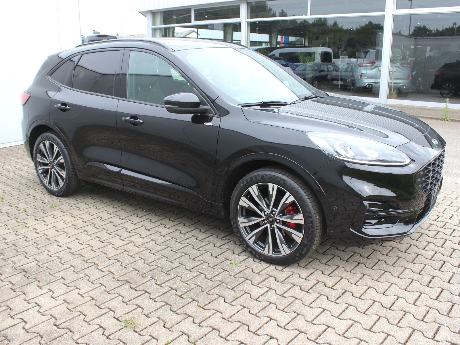 Fahrzeugabbildung Ford Kuga Plug-In Hybrid ST-Line X 2,5 Duratec