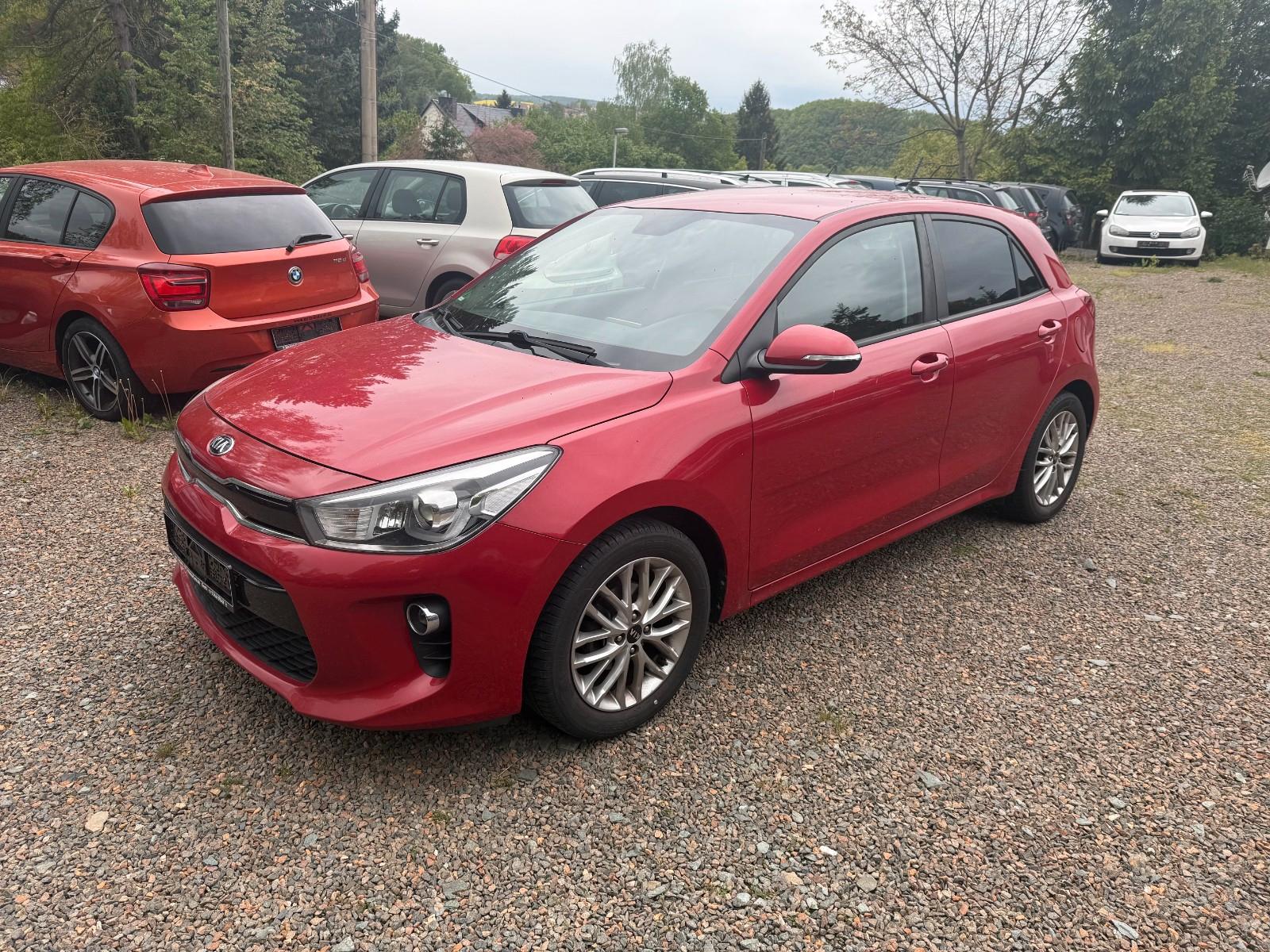 Kia Rio 1.4  1. Hand mit SHZ und NAVI TOP !!!