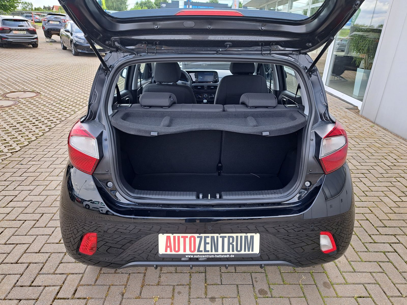 Fahrzeugabbildung Hyundai i10 1.0 NAVI WINTERPAKET KAMERA *AKTIONSPREIS*
