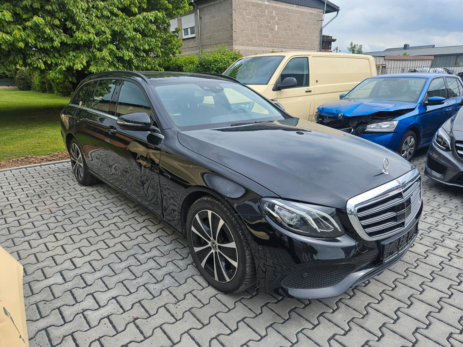 Mercedes-Benz E 300 de T Autom.