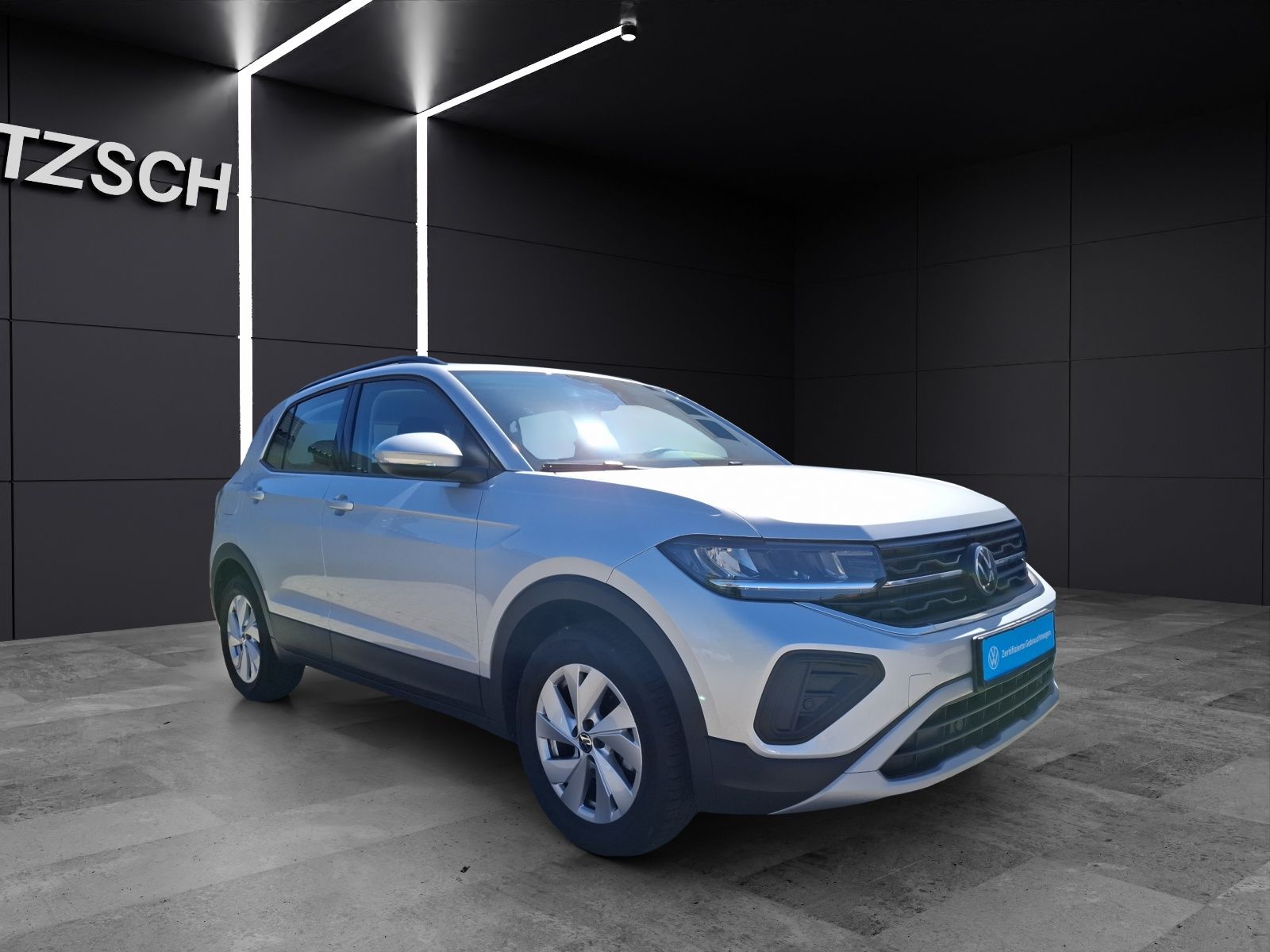 Fahrzeugabbildung Volkswagen T-Cross TSI Life LED CarPlay AID ACC PDC SH LM