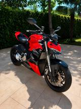 Ducati Streetfighter V2 - DUCATI ST2
