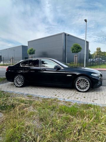 BMW520i F10.