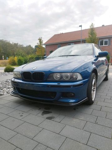 BMW e39 520i