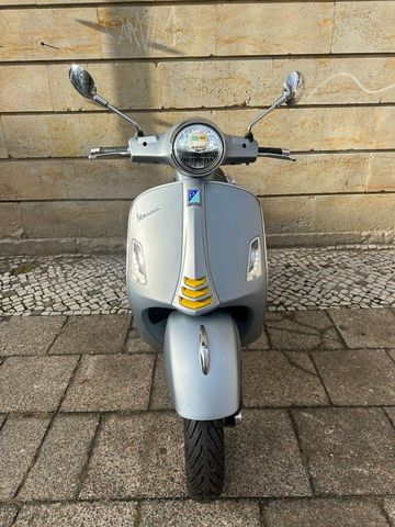 Vespa GTS SuperTech 125 ASR ABS LED MIA