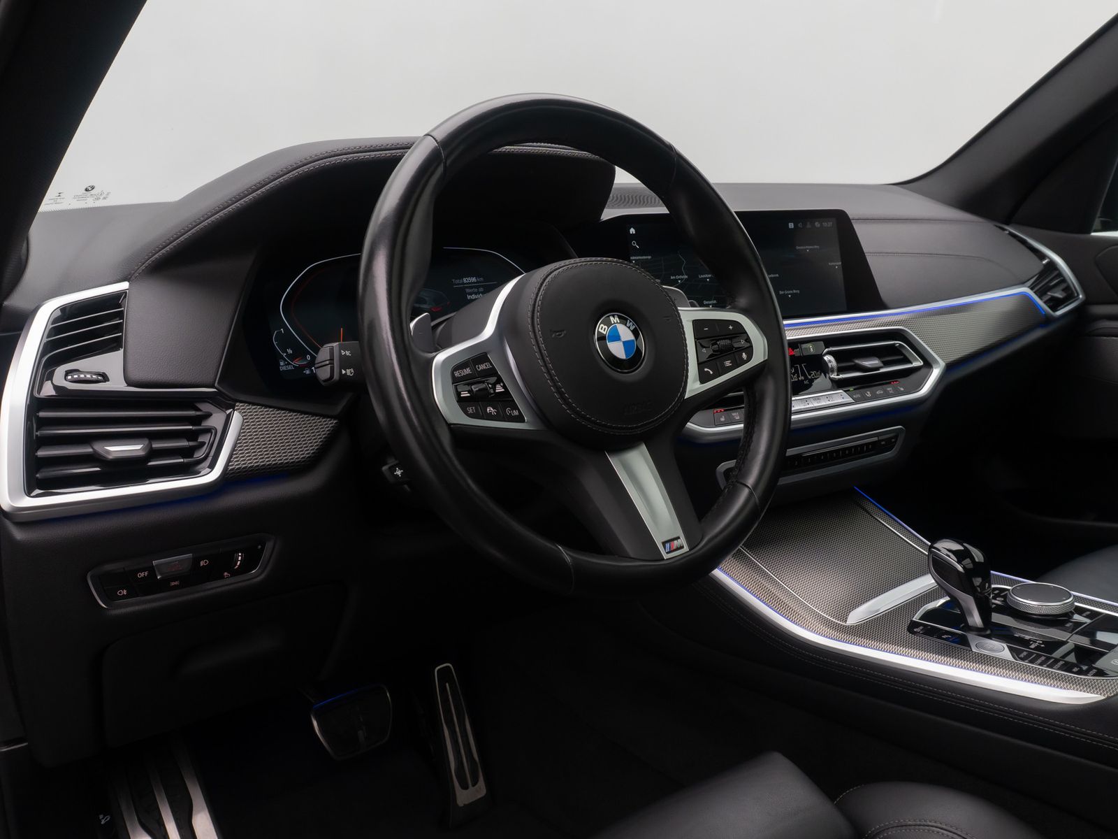 Fahrzeugabbildung BMW X5 xD40d M Sport Laser HUD DAB AHK Panorama Komf