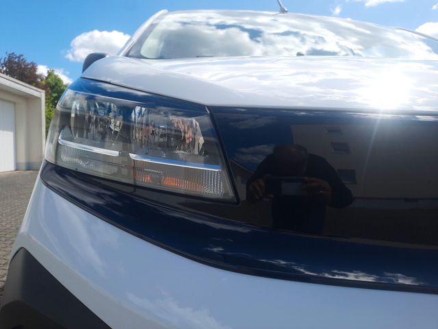 Vivaro Lang (L3). 2.0  Autom.