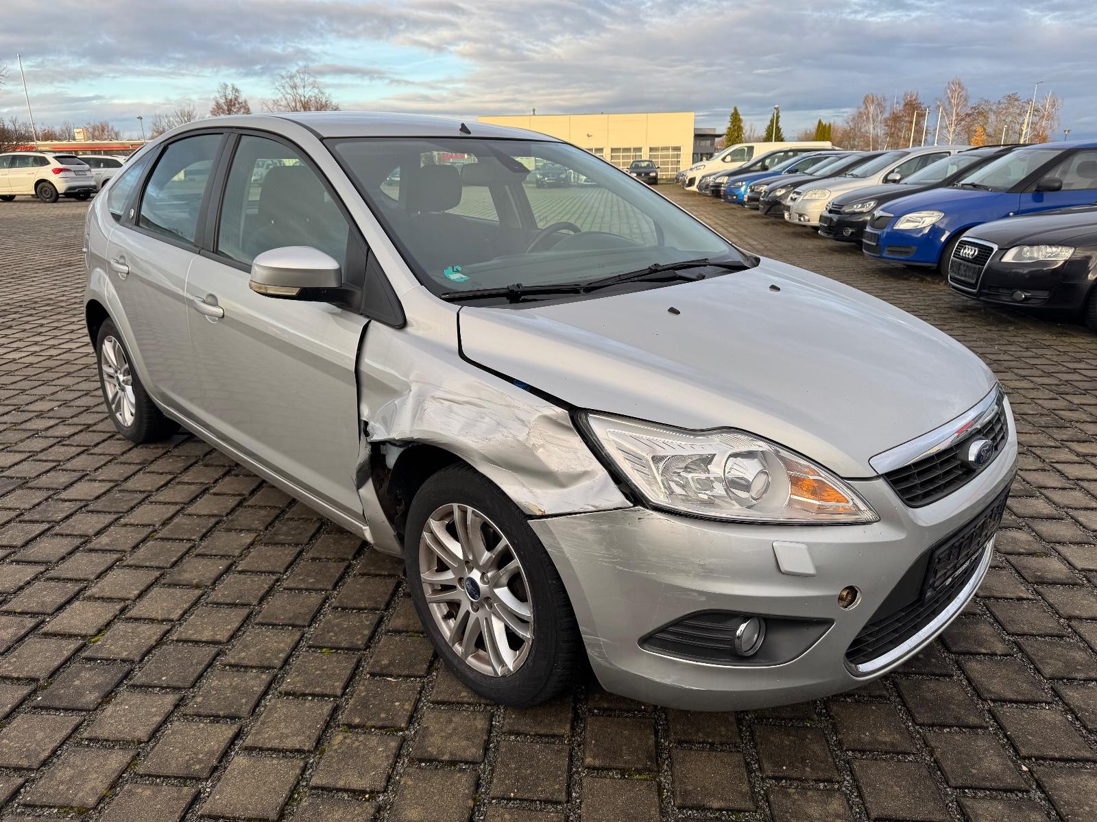 Ford Focus Lim. Ghia Autom.