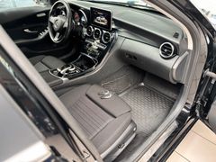 MERCEDES-BENZ C 250 T CGI*LED*Comand*PTS*Sitzh.