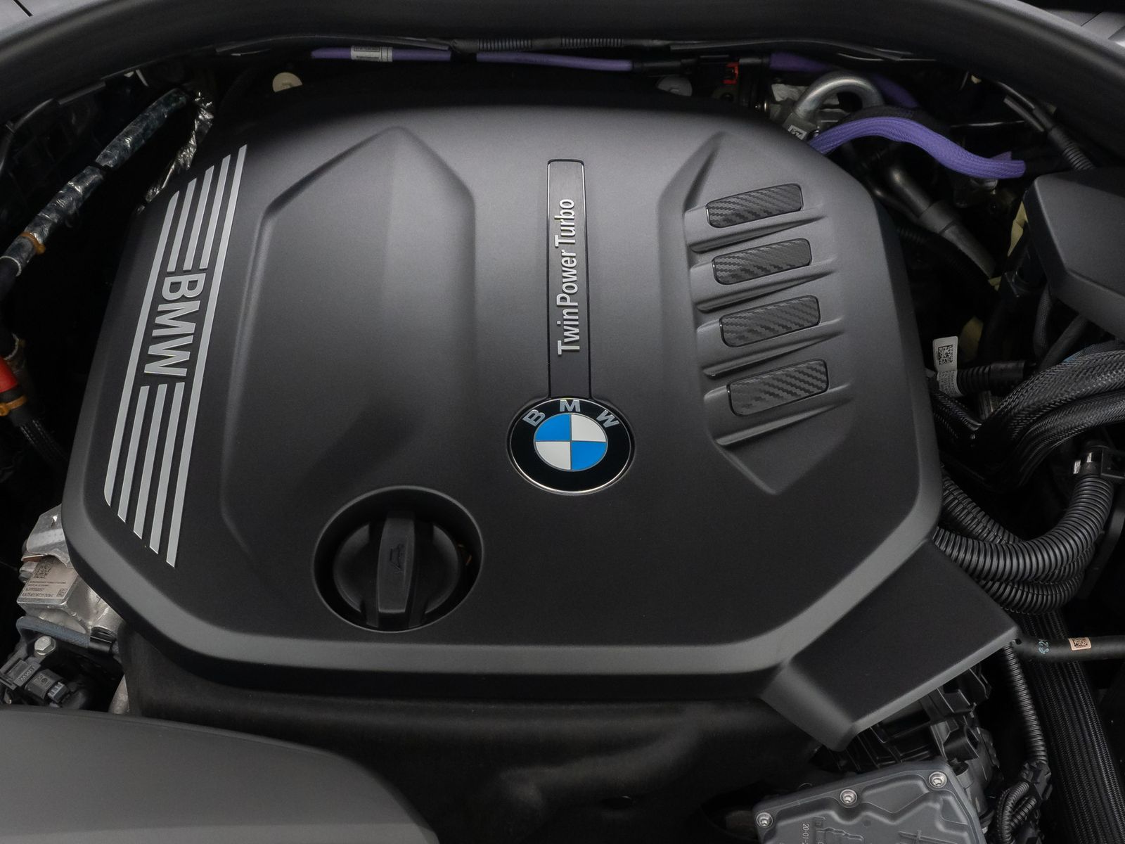 Fahrzeugabbildung BMW 320d Luxury Line 360&deg;Alarm ACC AHK HUD DAB Leder