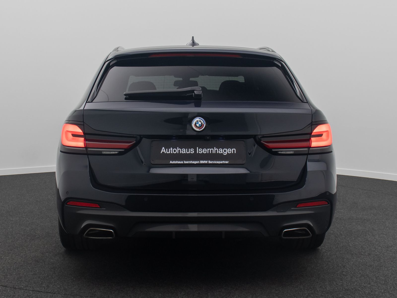 Fahrzeugabbildung BMW 530d xD MSport Individual 360&deg;H/K HUD DAB 20Zoll