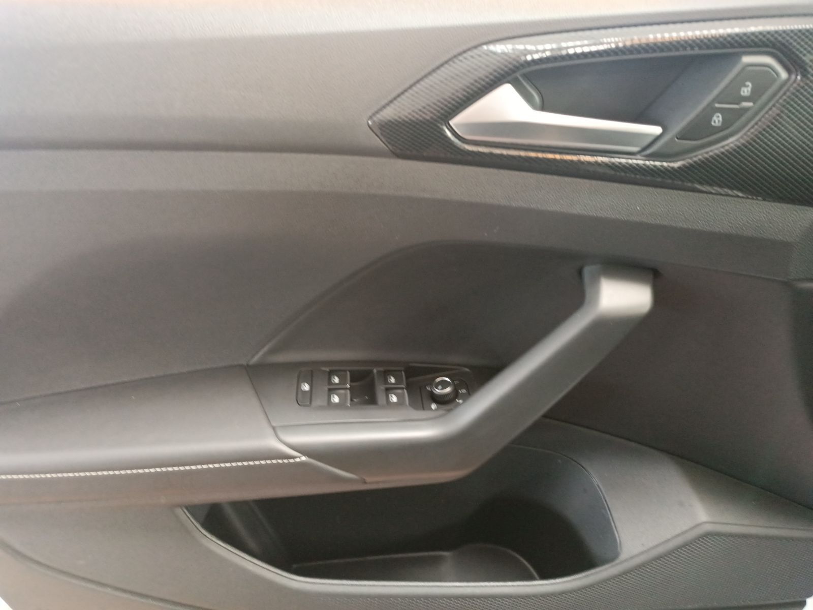 Volkswagen T-Cross - Bild 8