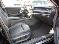 Foto Nummer 2: SKODA Superb