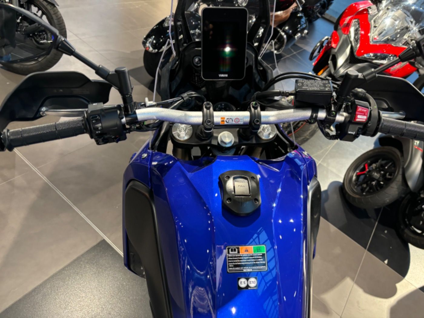 Fahrzeugabbildung Yamaha XTZ 700 Tenere Modell 2024 Tageszulassung