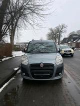 Fiat Doblo halb Automatik - gebrauchte Fiat Doblo aus dem Jahr 2012