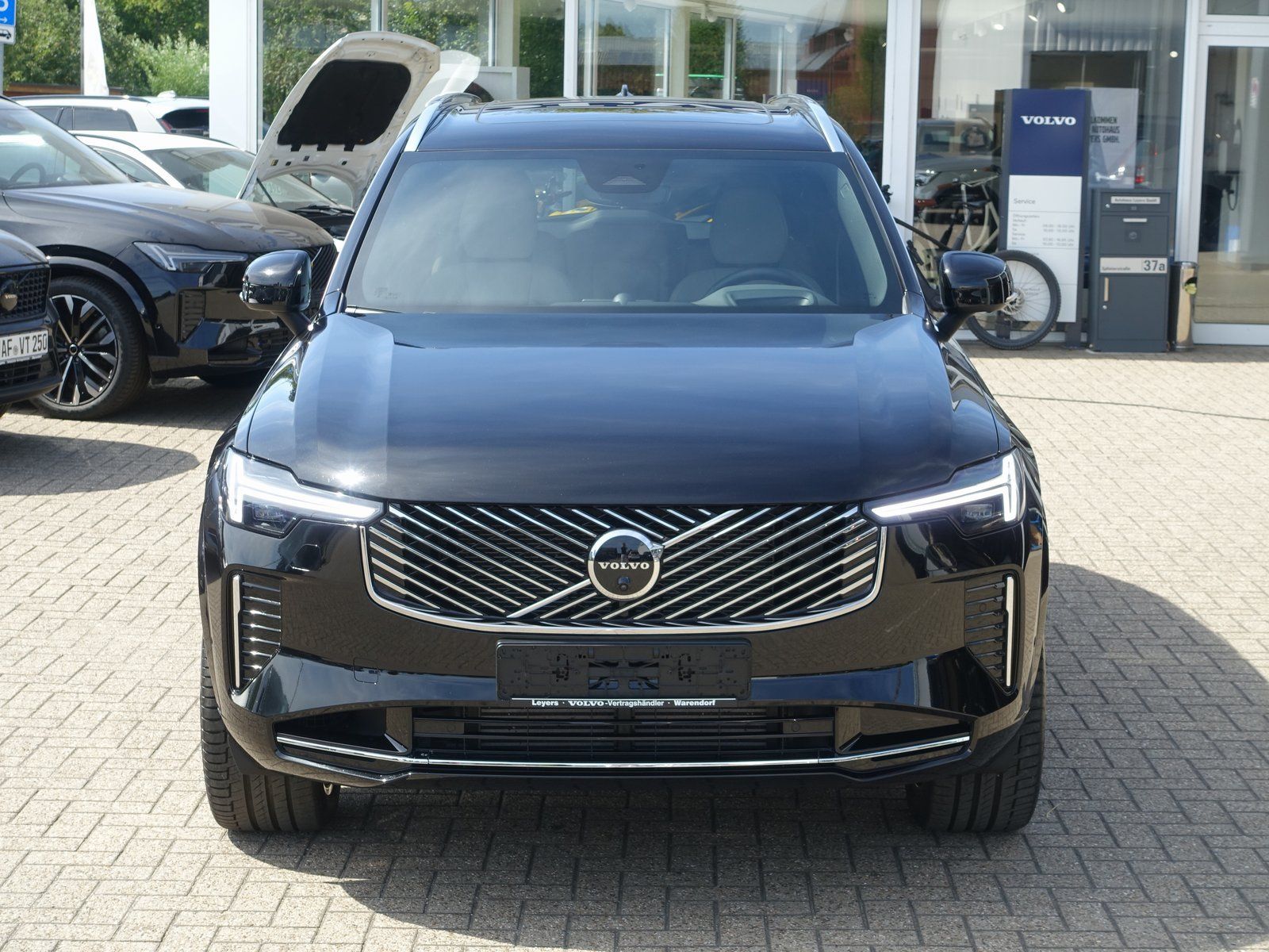 Volvo XC90 Plus T8 AWD Plug-in Hybrid Pano B&W HuD AHK foto 6