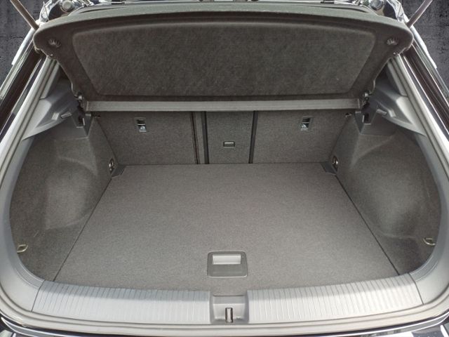 T-Roc 1.5 TSI R-Line DSG/AHK/ACC/SHZ/KLIMA/LED/N