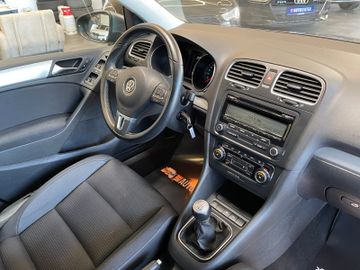 Volkswagen Golf VI Team *TEMPOMAT*SZHZ*KLIMA*PDC*