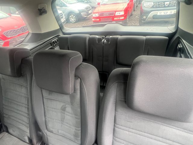Volkswagen Touran Highline BMT/Start-Stopp 7 SITZE