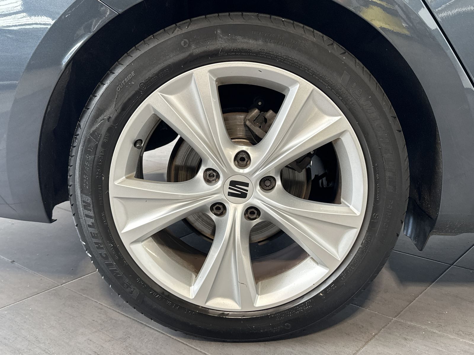Fahrzeugabbildung SEAT Leon SpT 1.5 TSI FR NAV+LED+ACC+CARPLAY+KAMERA