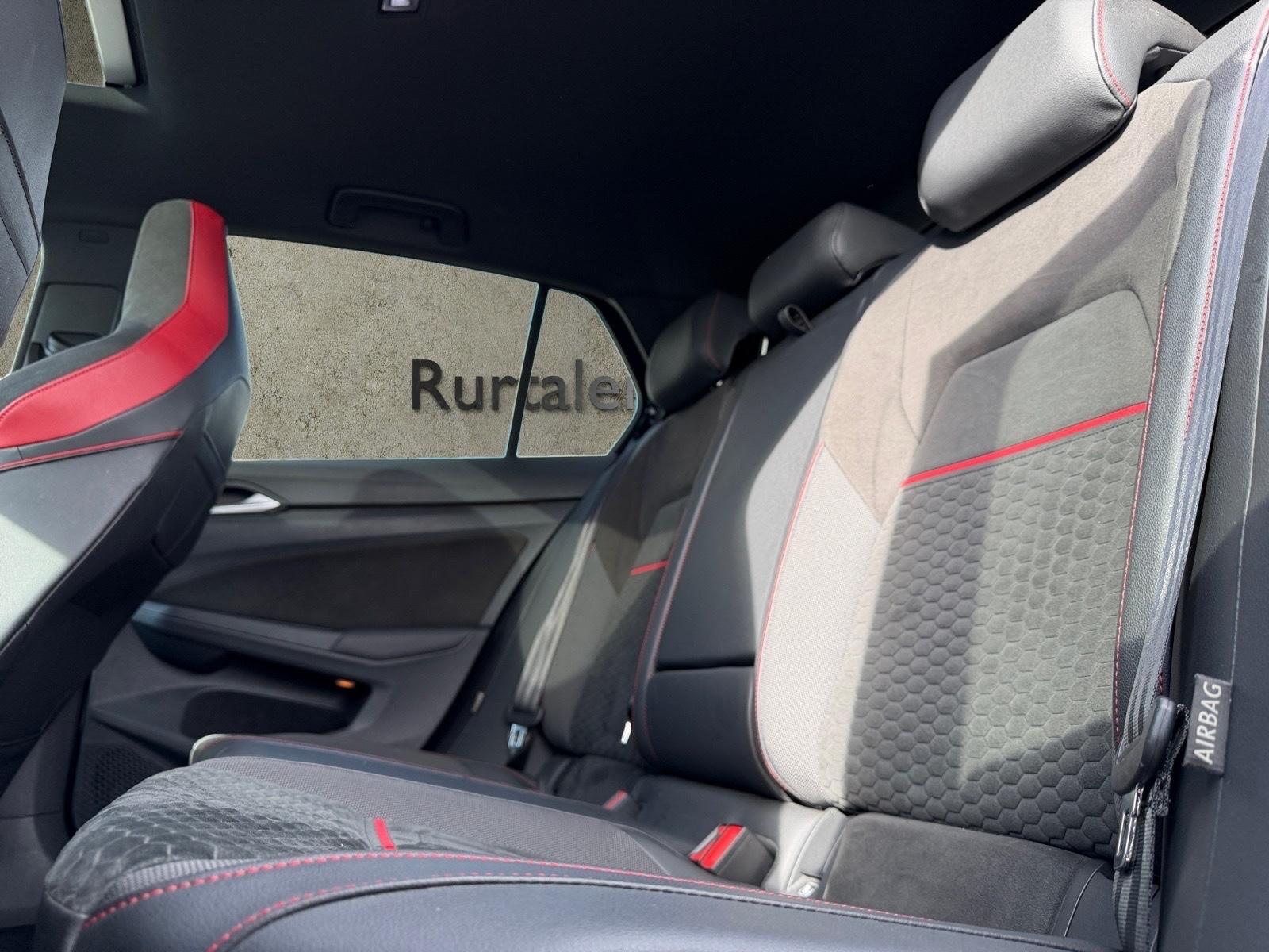 Volkswagen Golf VIII Lim. GTI Clubsport *RFK*NAVI*HU-D*PANO, миниатюра 11