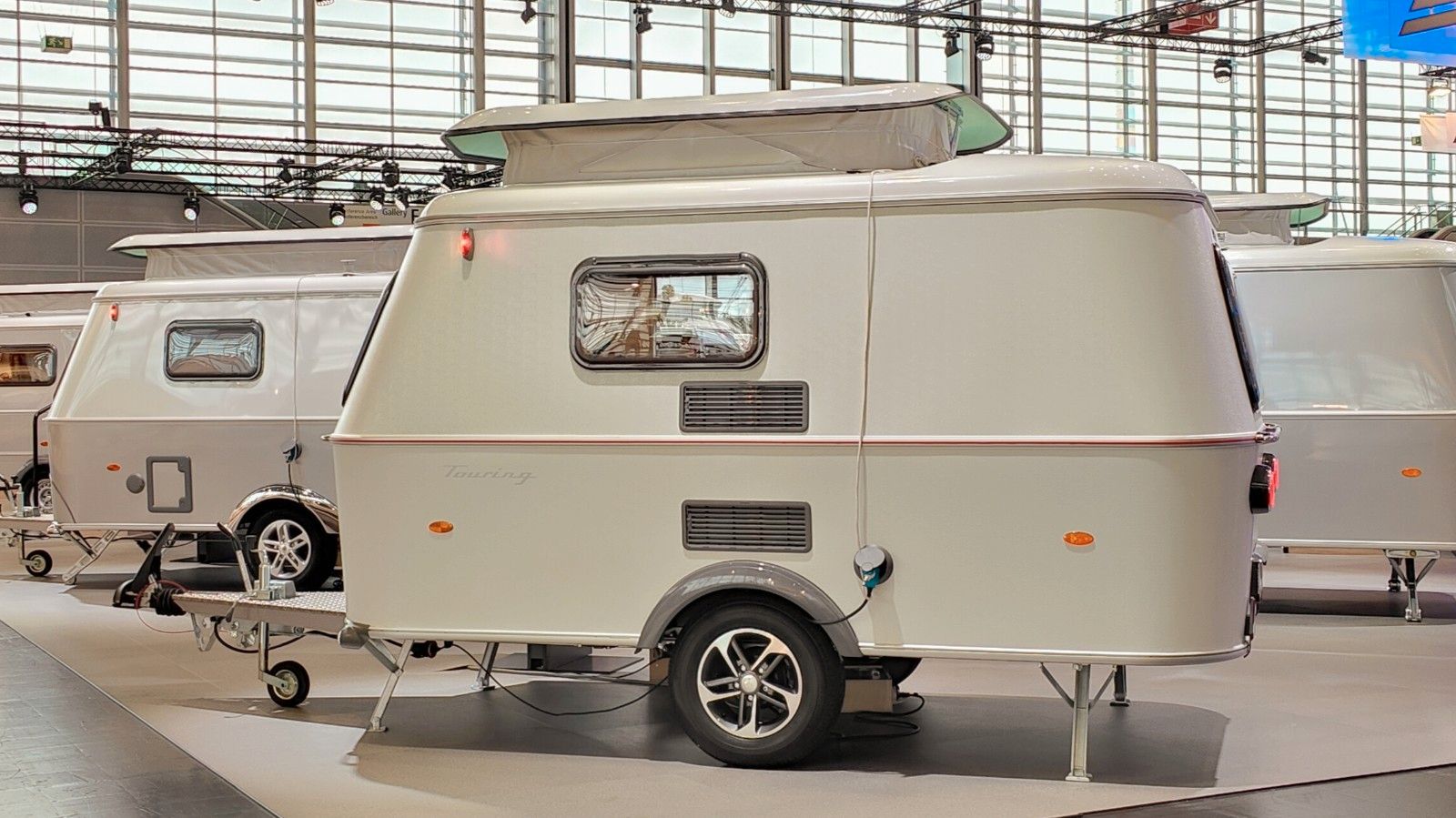 Fahrzeugabbildung HYMER / ERIBA / HYMERCAR TOURING 310 LEGEND URBAN 2025