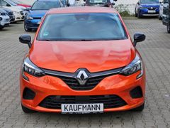 Fahrzeugabbildung Clio V Equilibre 1.6 E-TECH Hybrid 145 EU6d