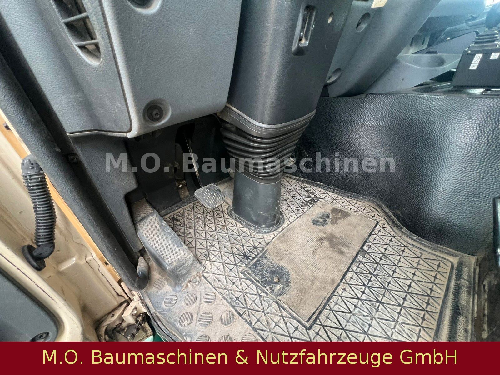 Fahrzeugabbildung Mercedes-Benz Mercedes Actros 3241 / 8x4 / Euro 4/