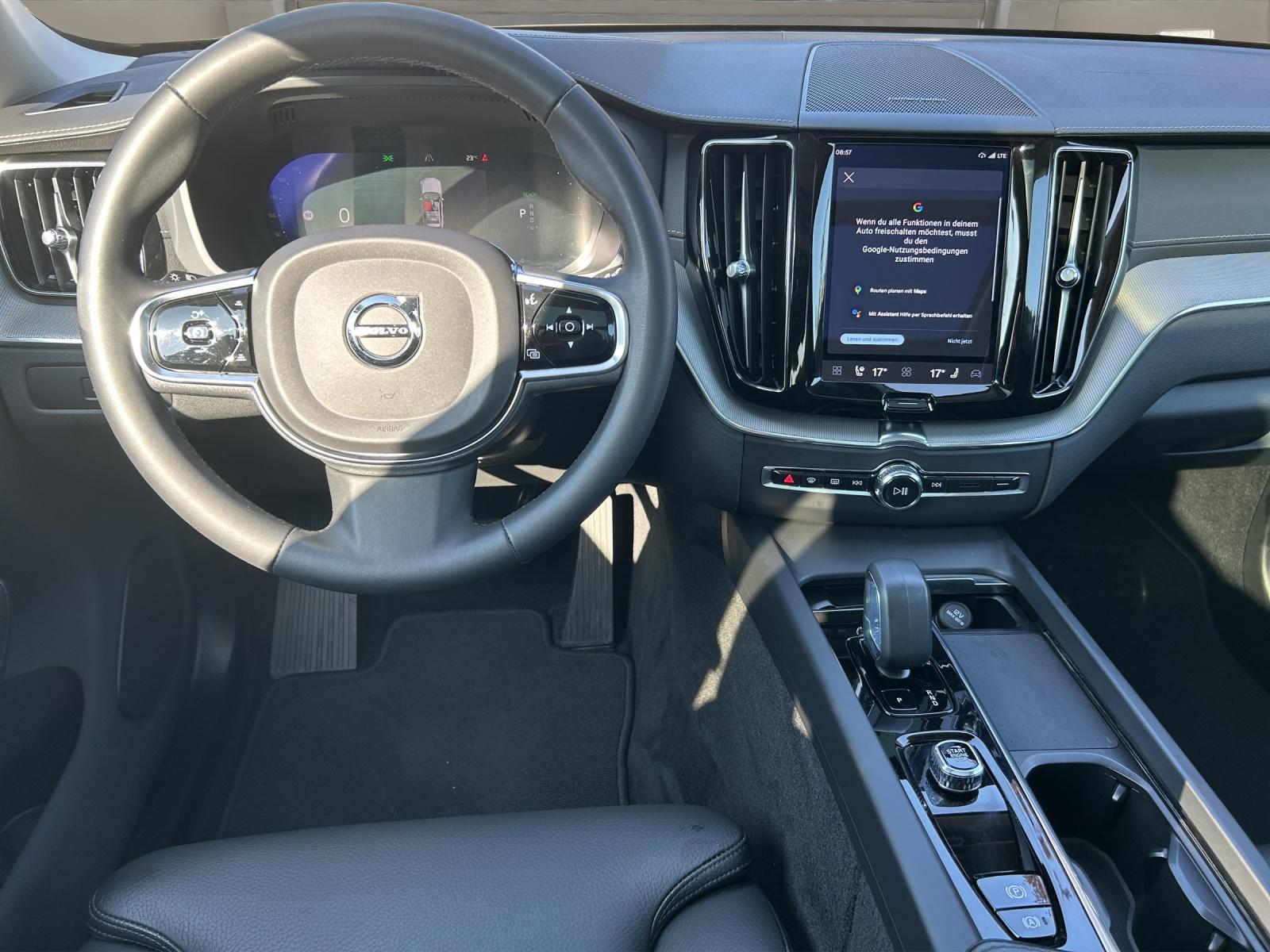 Volvo XC60 T8 AWD Ultimate Bright 22LM PANO NAVI LED