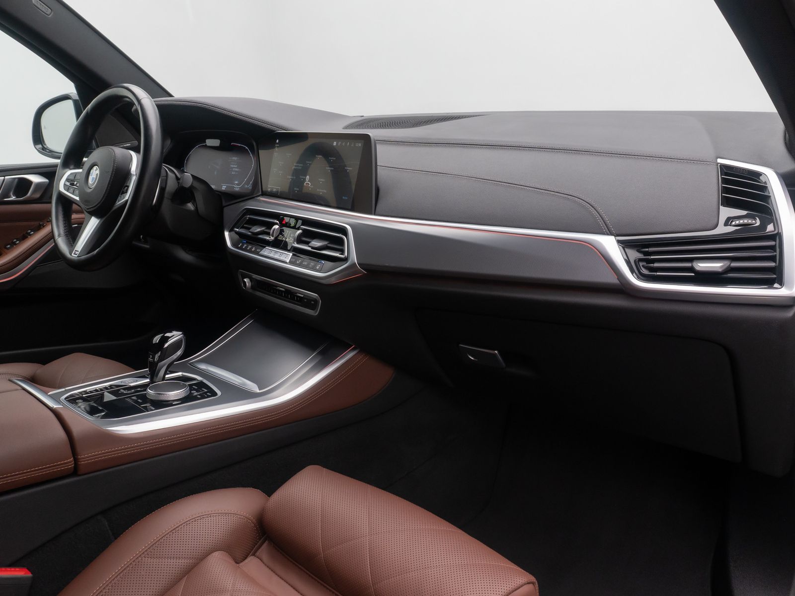 Fahrzeugabbildung BMW X5 xD40d M Sport 360&deg; HUD H/K DAB Massage 22Zoll