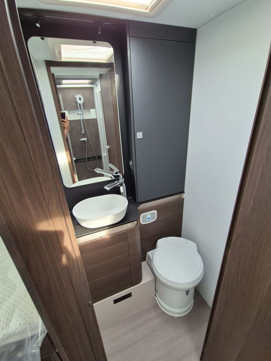Fahrzeugabbildung Adria Coral Supreme 670 DL Klimaauto, LED, Navi, RFK