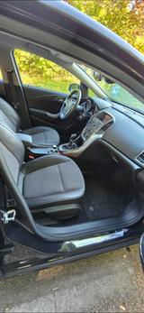 Opel Astra 1.6 Turbo - Opel Astra aus 2010: 1.6
