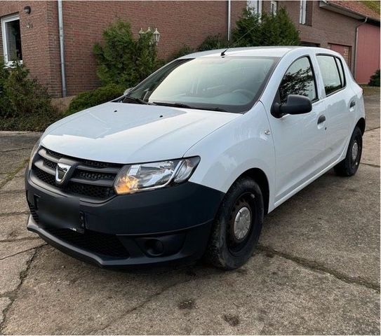 Dacia Sandero 1.Hand Handschalter *keine R...