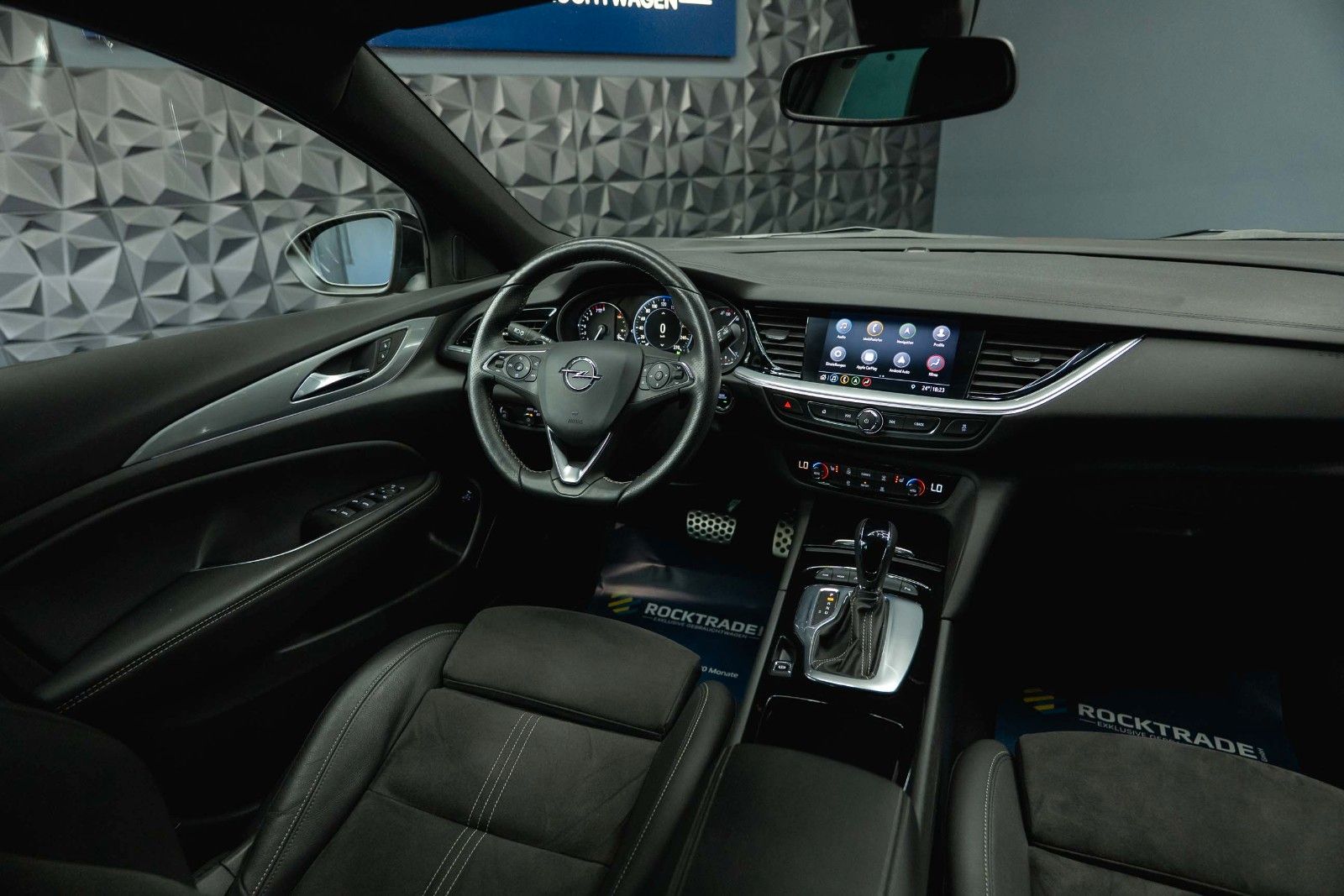 Fahrzeugabbildung Opel Insignia B Sports Tourer GSi 4x4 *ACC*LED*1.Hand