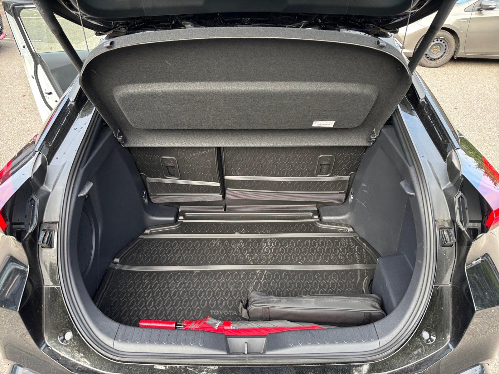 Toyota 2.0 Lounge Edition JBL,Panoramadach