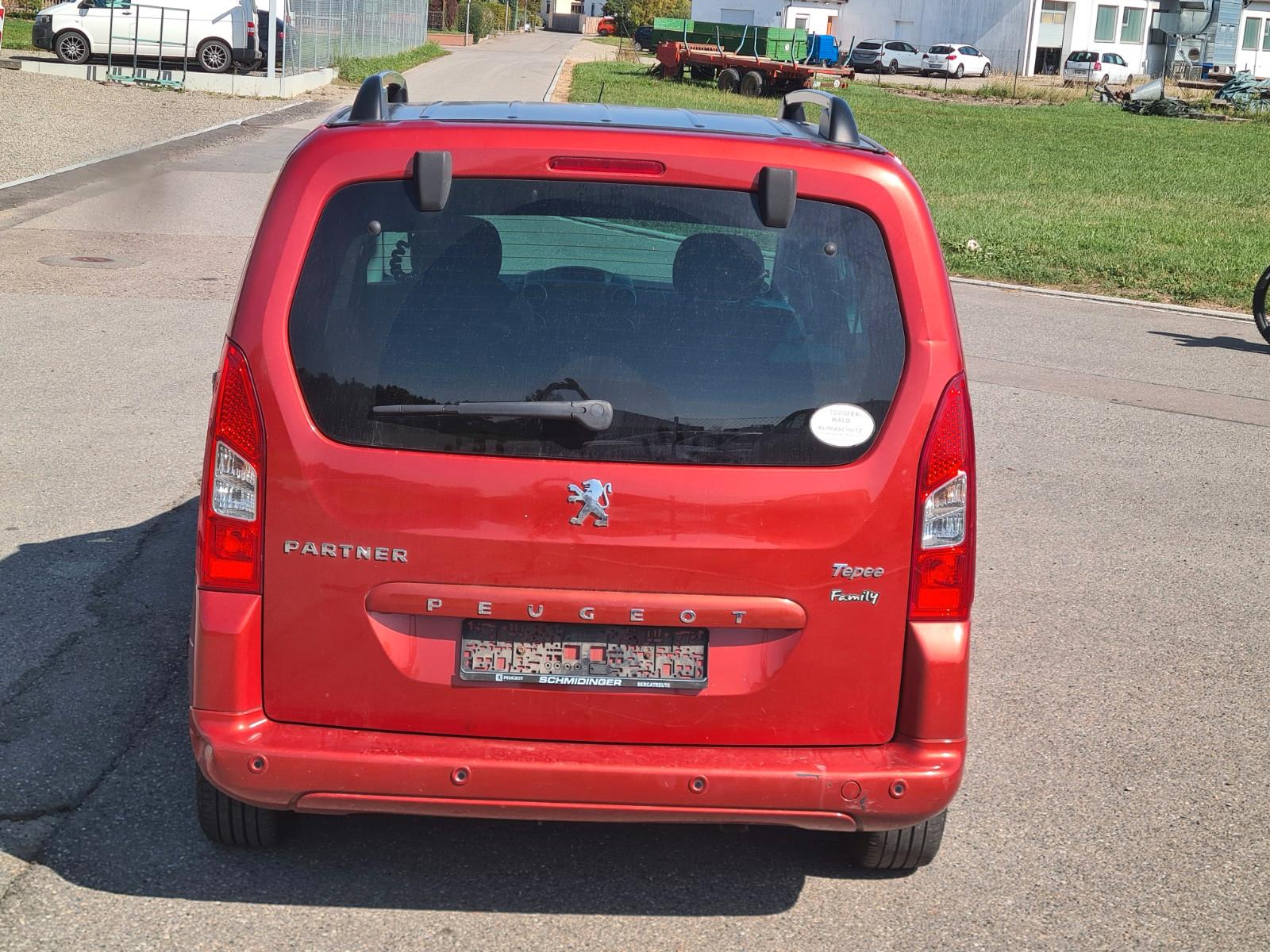 Peugeot Partner Tepee Family Klima 8fach Pano ZR neu