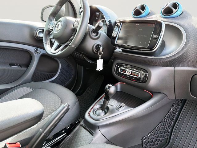 Smart fortwo coupe electric drive EQ passion+SZH+Pano