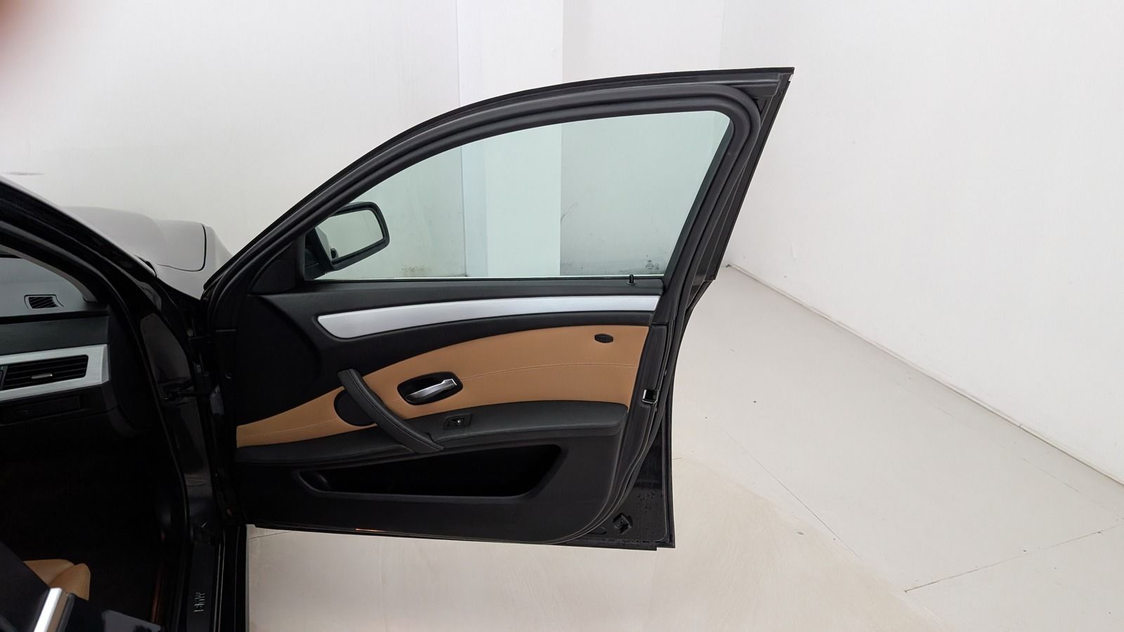 Fahrzeugabbildung BMW 523 i * Xenon * Leder * HUD *