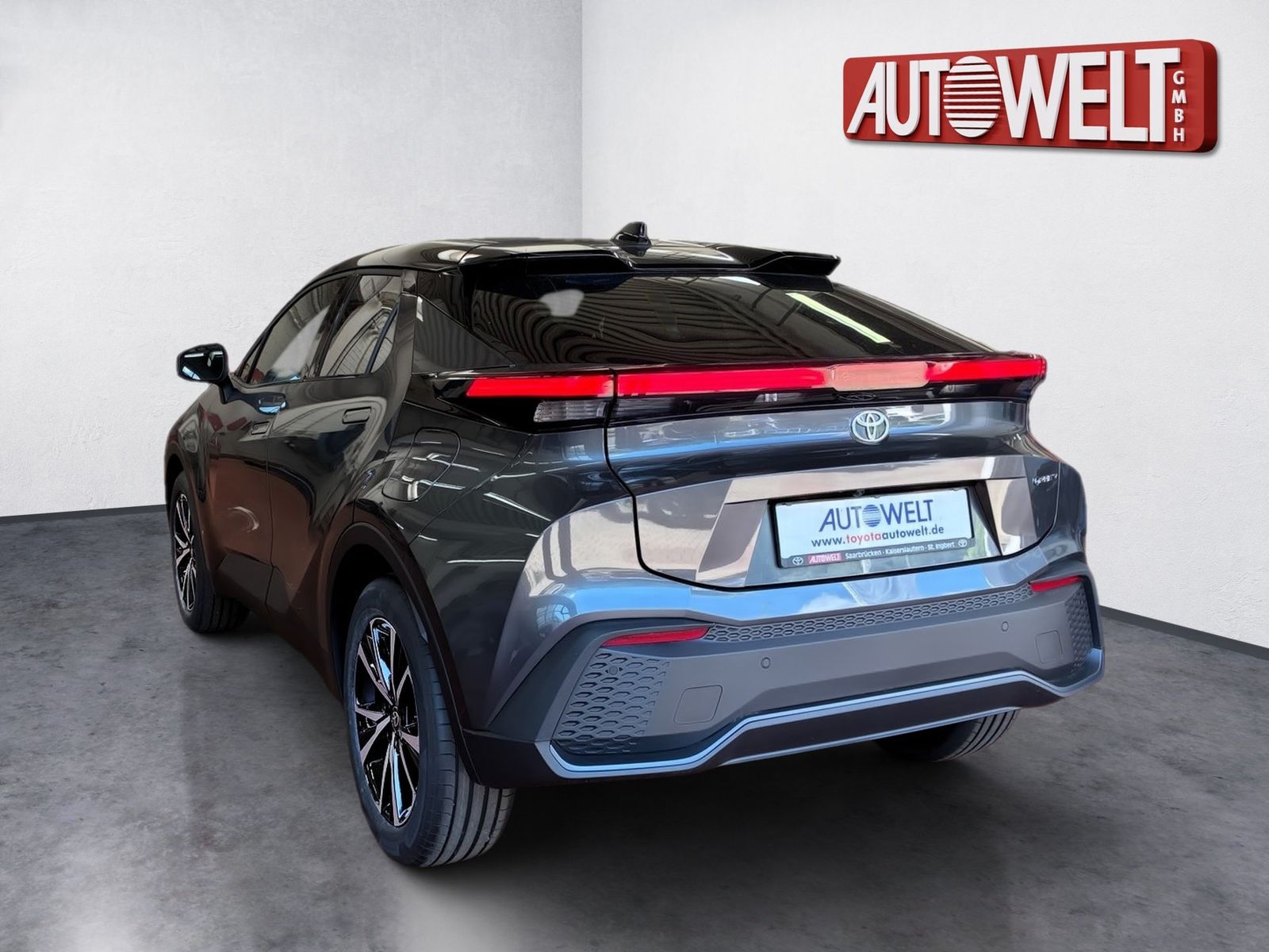Fahrzeugabbildung Toyota C-HR 2.0 PHEV Plug-In Teamplayer LED,Navi,SHZ,AC