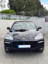 Porsche Cayenne GTS Porsche Design Edition  - Porsche Cayenne: Design