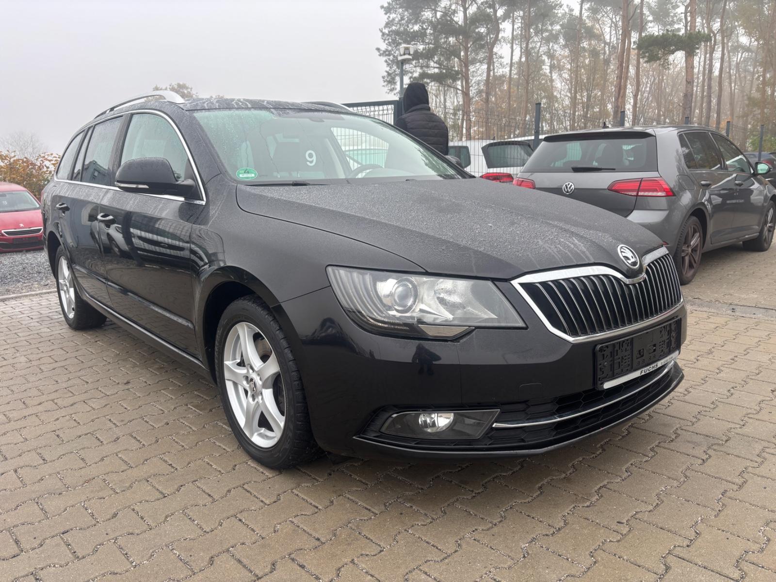 Skoda Superb 2015 — interior
