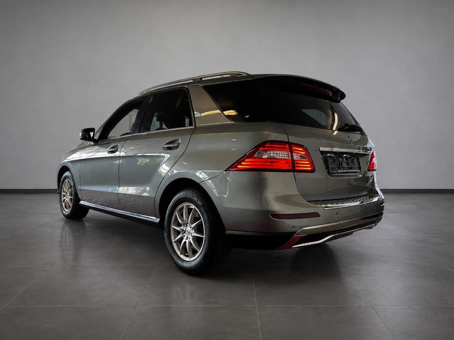Mercedes-Benz ML 350 /BlueTec-Scheckheft-360°Kamera\
