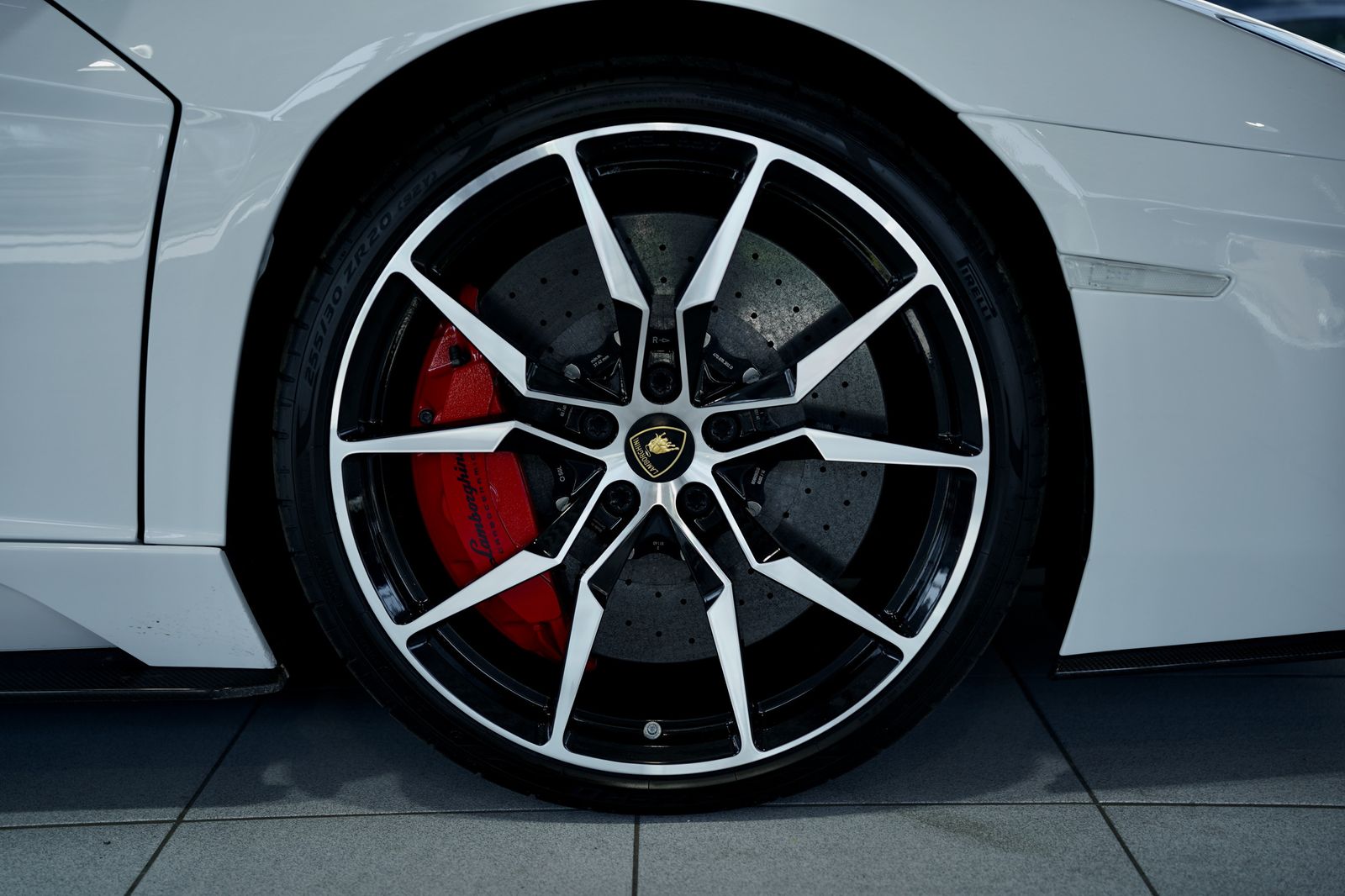 Lamborghini Aventador