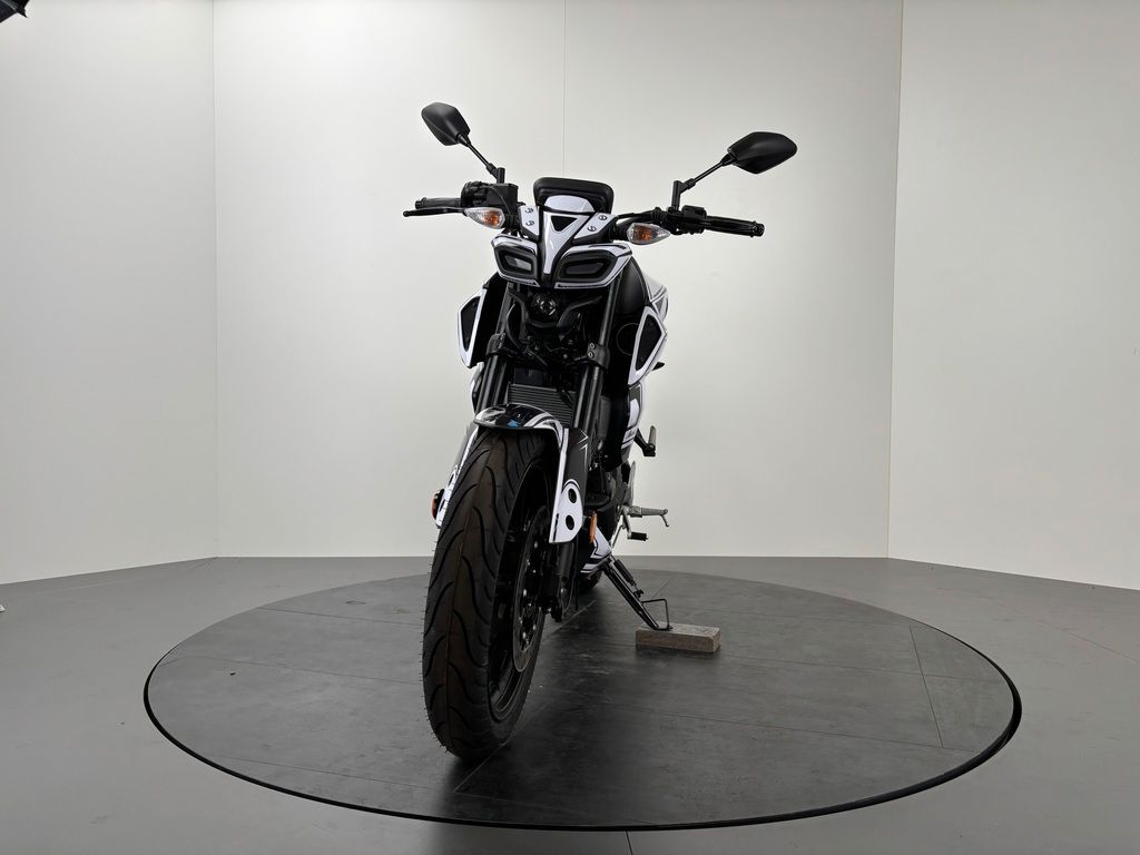 Fahrzeugabbildung Yamaha MT-125 *HERBST DEALS*YAMAHA RIDER FOLIERUNG