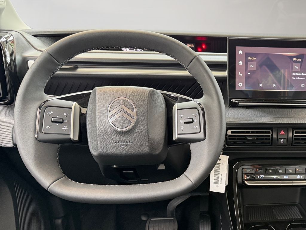 Fahrzeugabbildung Citroën e-C3 Aircross PLUS / Winter Paket