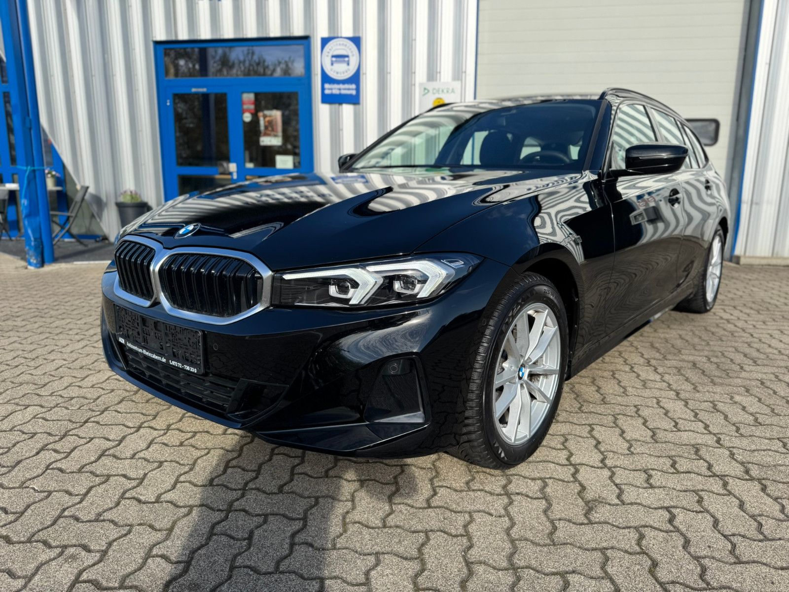 BMW 318i | AUT | KAMERA | SZH | SHADOW-LINE | NAVI foto 4