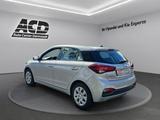Hyundai i20 1.0 T-GDi Trend *NAVI*KAMERA*KLIMAAUTOMATIK* - silberne Hyundai i20